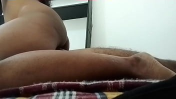 Menggairahkan, Bibi Muda India Yang Penuh Gairah