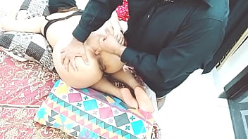 Ibu Tiri Pakistan Membantu Lelaki Keluarkan Sperma Dengan Audio Jernih Berbahasa Hindi