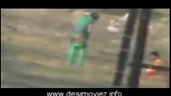 Gadis Desi Buang Hajat Sembarangan Di Alam Terbuka
