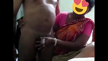 Tante Desi Menggocok Kontol Sampai Keluar Sperma