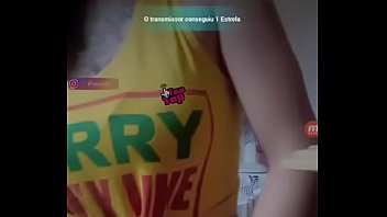 Tayangan Panas Di Bigo Live: Aksi Mesra Dan Goyangan Menggoda