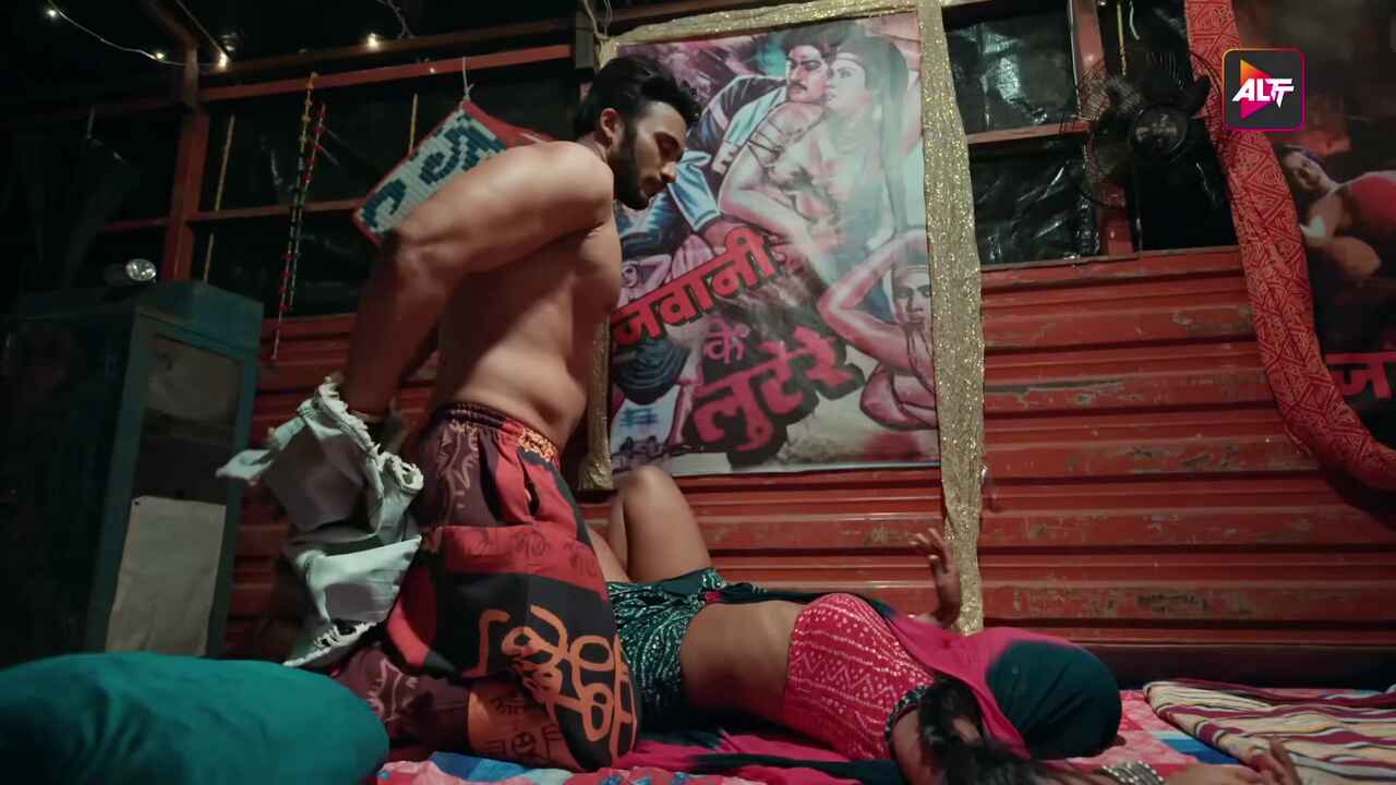 Gadis Naag Yang Menggoda: Episode 2 – Nafsu Membara Di Aplikasi Rahasia