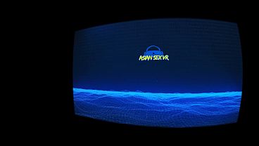 Amatir Asia Menggila Dengan Stoking Tubuh Neon, Menunggangi Kontol