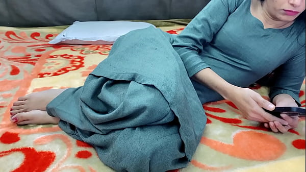 Gadis Punjabis Mesum Dengan Teman Suami, Pussy Desi Ketat Dan Basah Dihajar Ganas Pakai Audio Punjabi