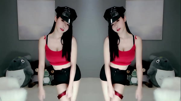 Cô Gái Trung Quốc đắm Mình Trong Cuộc Yêu Nồng Nhiệt Trên Bãi Biển