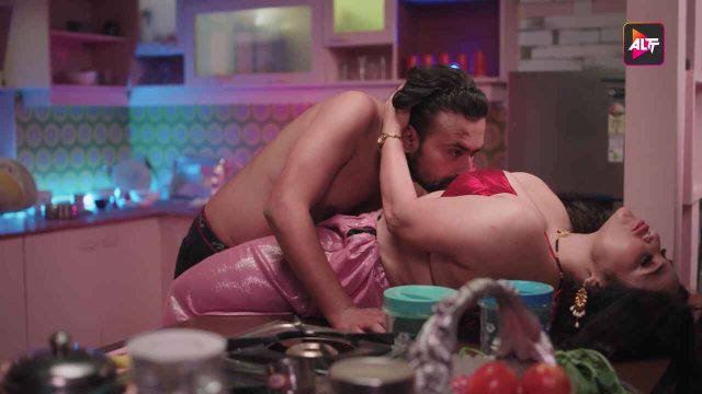 Utha Patak 2024: Adegan Panas Membara Di Episode 2 Seri Web Hindi
