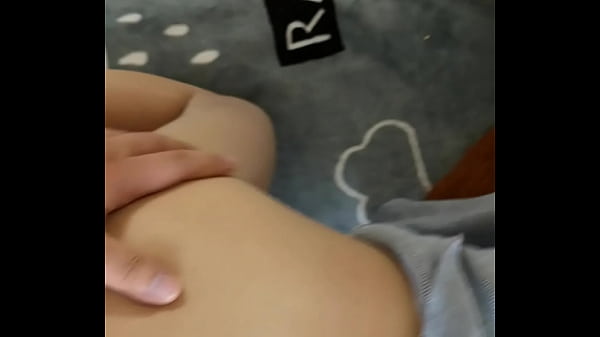 Kaus Kaki Transparan Yang Menggoda
