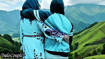 Istri Berjilbab Nakal Selingkuh Saat Suami Asyik Liburan Di Bali Dengan Selingkuhannya, Sampai Tergila-gila Menelan Cairan Lelaki Hidung Belang.