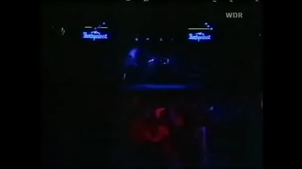 Tangis Dan Nafsu – Penampilan Membara Di Tahun 1983