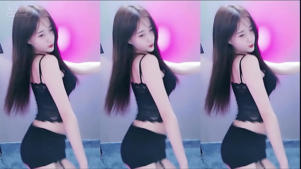 Cô Nàng Trung Quốc Quyến Rũ Với Bộ đồ Lót Ren đen Nóng Bỏng