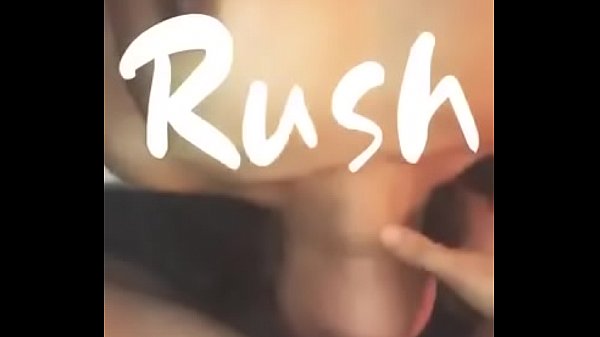 Cewek Tionghoa Seksi Lagi Ngentot Di Memeknya