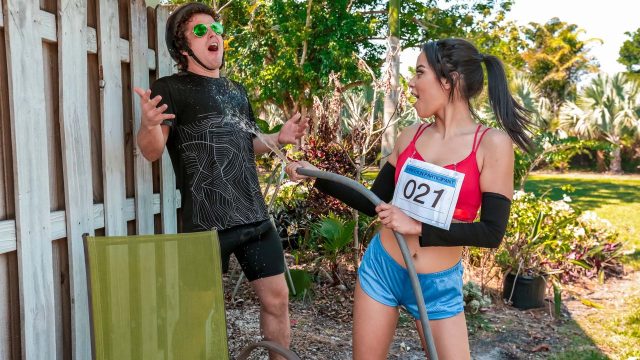 Maya Bijou Digejot Pelatih Robby Echo Untuk Tantangan Marathon Yang Menggairahkan