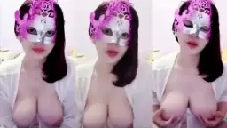 Sosok Montok Sari Dengan Payudara Besar Mulus Menggoda Dan Bikin Gemas