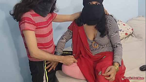 Menggoda Gadis Desi Berhijab Dengan Erotis, Merasakan Kepuasan Dalam Setiap Erangan Panasnya