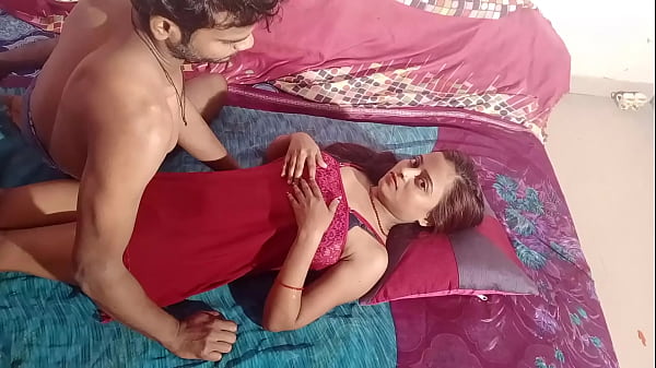 Istri Rumah Tangga India Terpanas Dengan Payudara Besar Beraksi Mesra Dengan Suami – Audio Desi Hindi Penuh Gairah