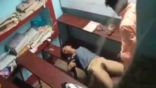 Gadis Kampus Panas Bercinta Liar Dengan Dosen Gairah Di Ruang Kelas
