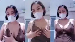 Sabrina Pakai Baju Tembus Pandang, Bikin Makin Menggoda.