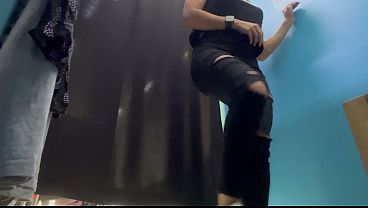 Ruang Ganti. Cewek Rusia Montok, Pentilnya Tegang, Ganti Baju.