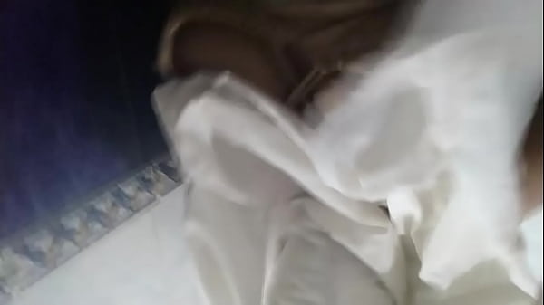 Arab Hijab Ibu Rumah Tangga Masturbasi Webcam Squirting Pussy Amatir