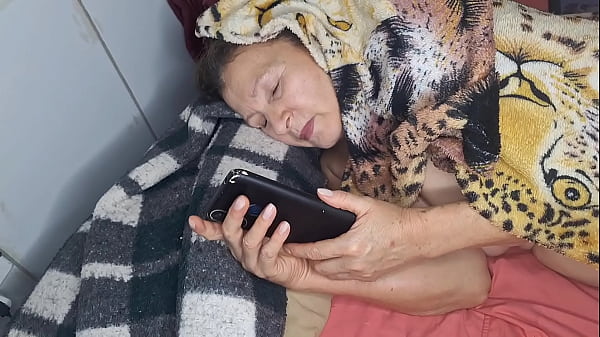 Cucu Laki-laki Tak Sengaja Berhubungan Badan Dengan Ibu Mertua