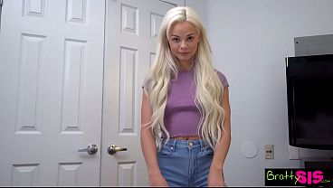 Si Brat Berambut Pirang Elsa Jean: “cepetan Kasih Duit Lo, Biar Gw Hisap Kontol Lo Sampe Kering”