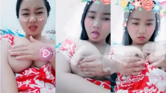 Dedek 19 Tahun, Toge Montok, Tetek Diremas Sampe Melet-melet.