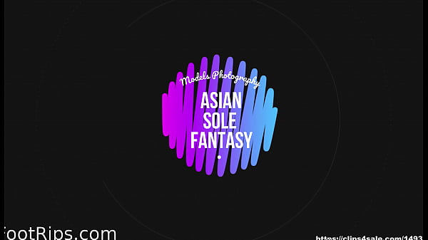 Kaki Asia Bikin Meleleh, Pengin Jilat Satu Per Satu