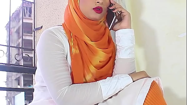 Salma Cewek Hijab Lagi Ngeseks Sama Temennya, Audio Hindi Kotor Banget