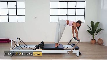 Brazzers – Ryan Reid Ngentot Kenceng Sama Victor Ray, Mulus Banget Sampai Muncrat Habis Fitness Bareng