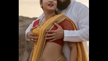 Desi Bhabhi Saree, Dada Tekan-tekan, Romansa Panas.