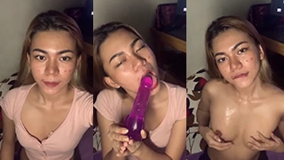 Nyepongin Kontol Getar Ungu Sampe Muncrat