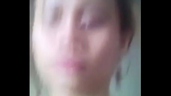 Cewek India Lagi Ngewe Mulut, Bibir Basah Nempel Di Kontol