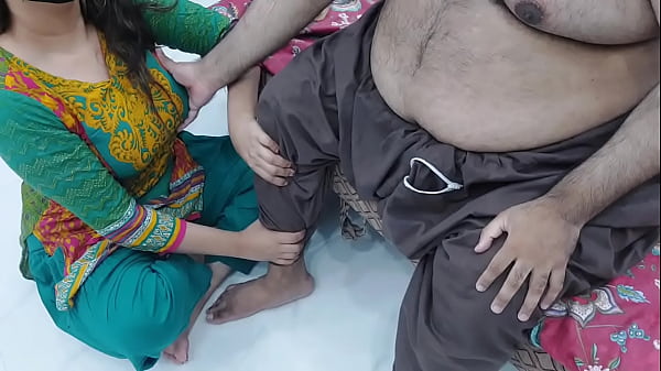 Cewek India Anak Tiri Gue Pijitin Kaki Sambil Gue Pegang Teteknya, Mulus Banget, Jadi Panas, Suara Hindi Kotor Jelas Banget