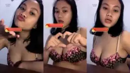 Piyoo Bling2, Tubuhnya Menggoda Banget, Bikin Pengen Gigit!