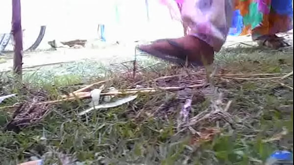 Desi Lagi Ngocok Sambil Pipis, Basahin Semuanya.