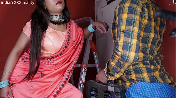 Bapak Montir India Xxx Lagi Benerin Pipa Sambil Ngocok Anunya Di Kamar Mandi