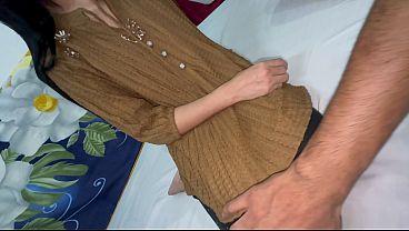 Aku Bawa Pacarku Vishali Ke Hotel Dan Memek Perawannya Kutembak Habis-habisan.