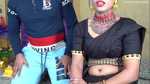 Xxx Ibu Tiri India Ngeseks Di Hari Ultah Xxx Desi Versi Hindi Xxx